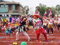 學生創意進場照片