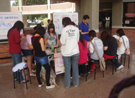 師生熱烈參與活動照片