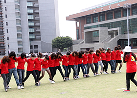 餐管系20人21角照片