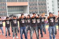 電機系創意進場照片