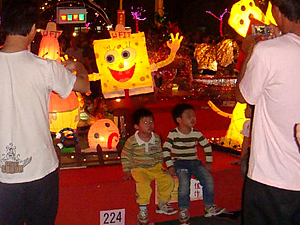 愛嘉愛地球花燈照片