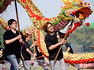 舞龍開場表演照片