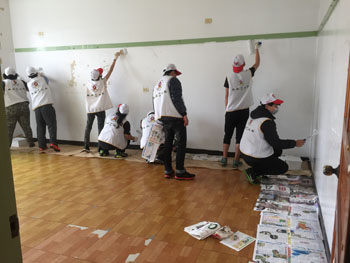 關懷獨居長輩協助打掃環境