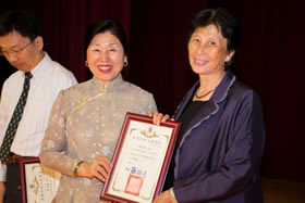 服務30年資深教職員工獎照片