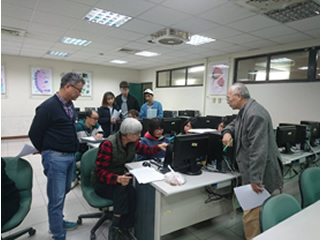 資管系舉辦專題競賽活動照片