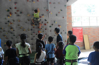 暑假育樂營活動開跑