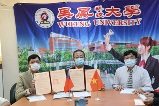 本校與文朗西貢學院簽約